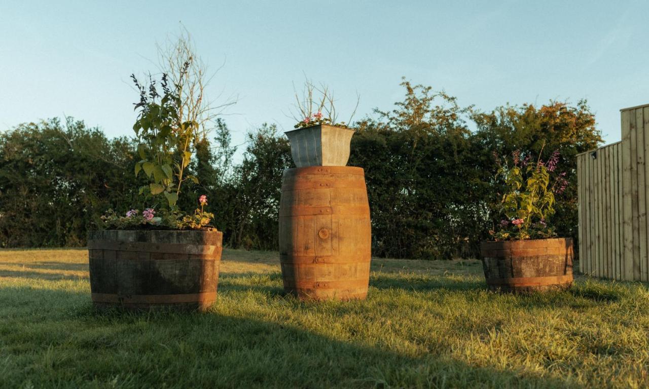 Glamping In Wiltshire The Green Knoll Is A Charm Chippenham (Wiltshire) Exterior foto