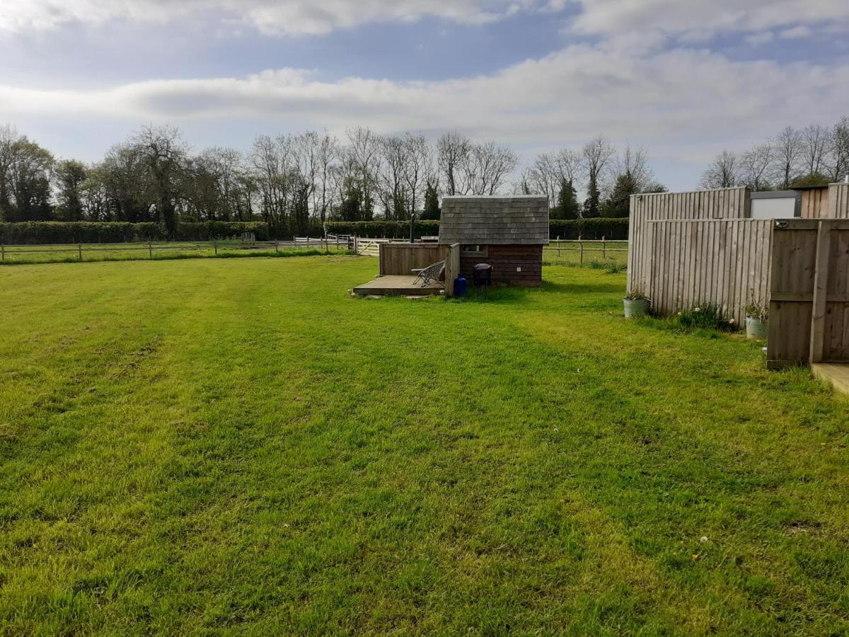 Glamping In Wiltshire The Green Knoll Is A Charm Chippenham (Wiltshire) Exterior foto